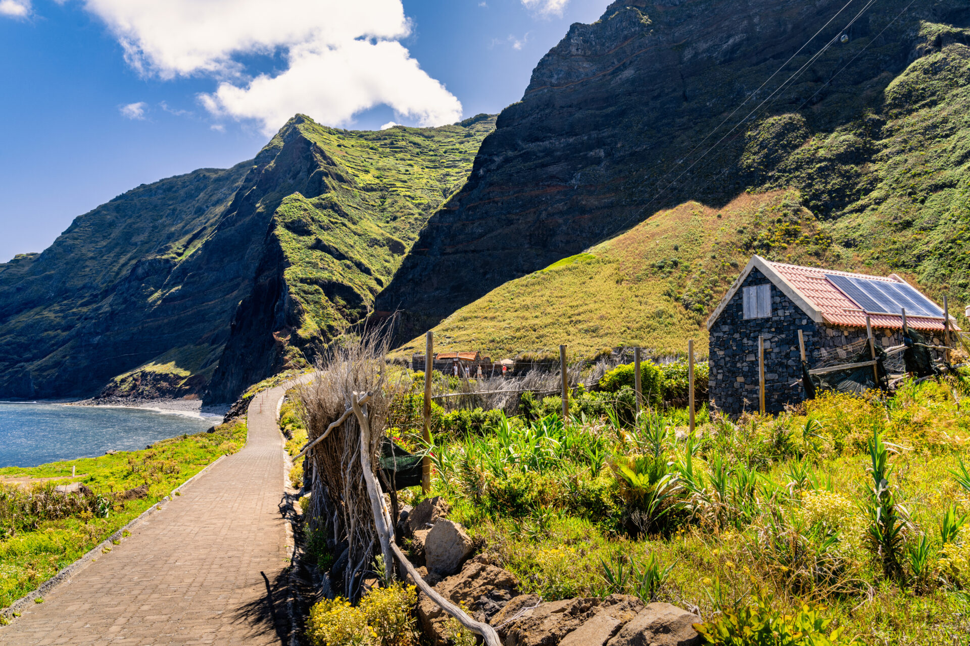 Tiefebene Fajã da Quebrada Nova in der Nähe von Porto Moniz, Madeira