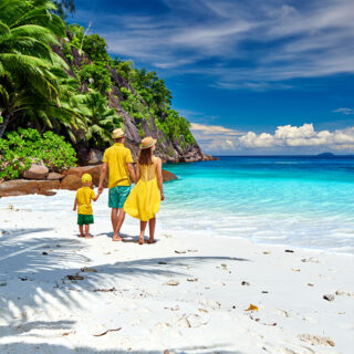 Familie am Strand