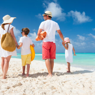 Familie am Strand