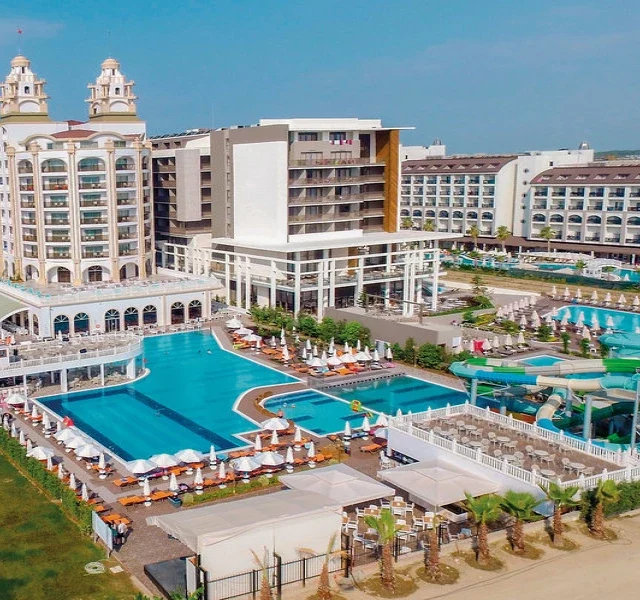 Außenbereich mit Pool, J adore Deluxe Hotel & Spa, Türkei