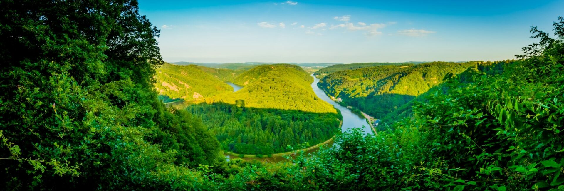 Natur Saarland. Flusslandschaft, Ferien Saarland
