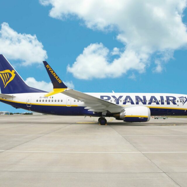 Ryanair Flugzeug seitlich