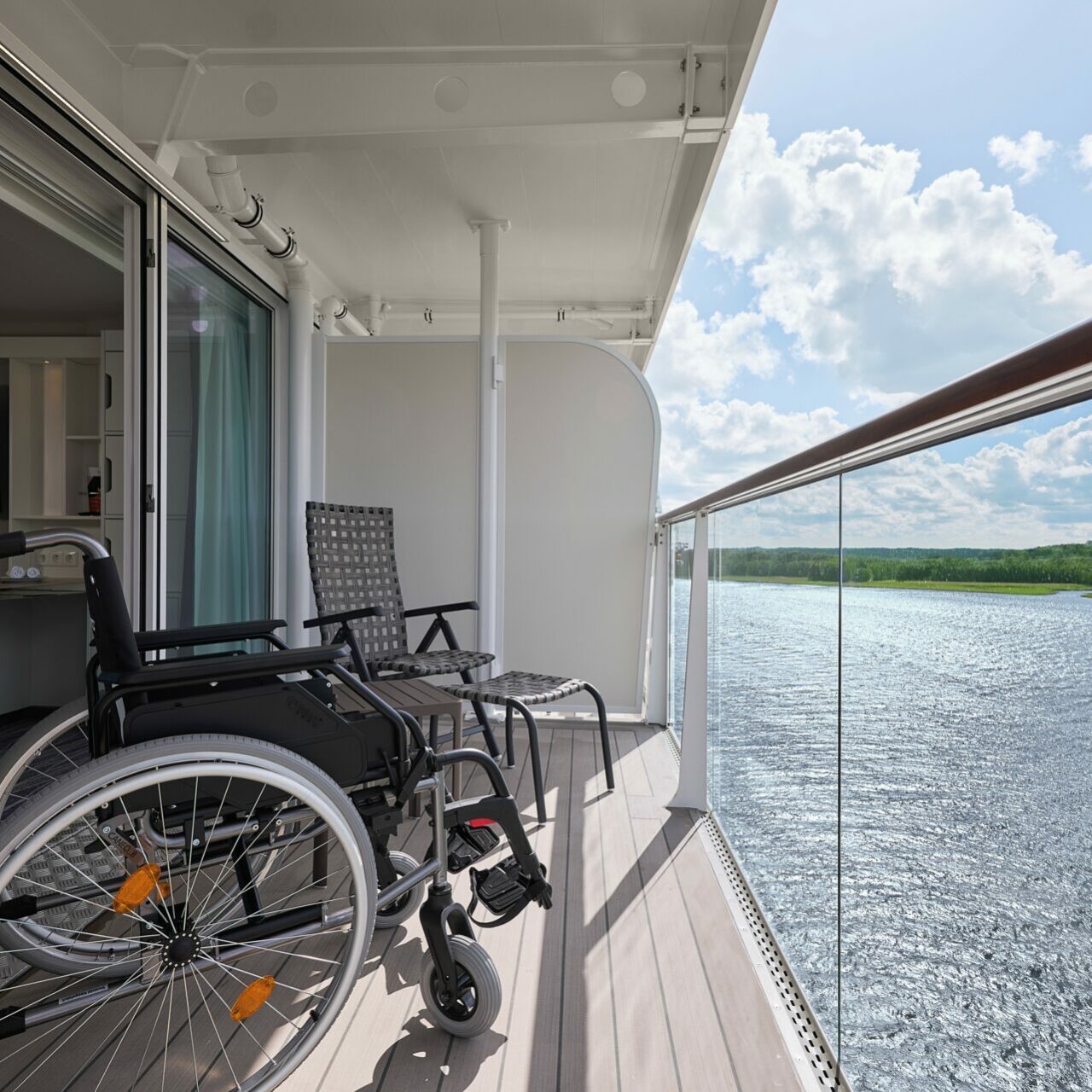 Rollstuhl Balkon Außenkabine
