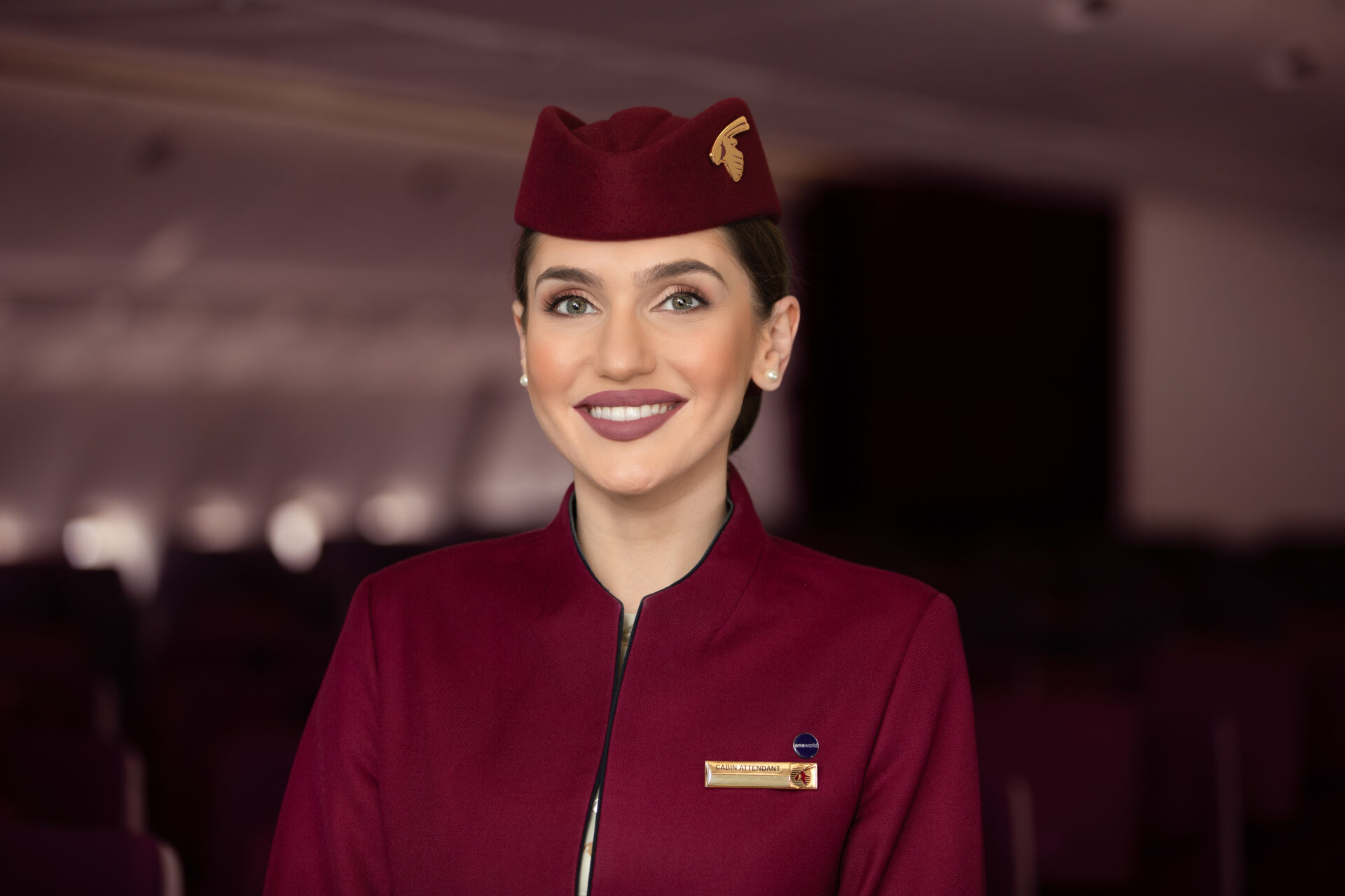 Qatar Airways Flugbegleiterin