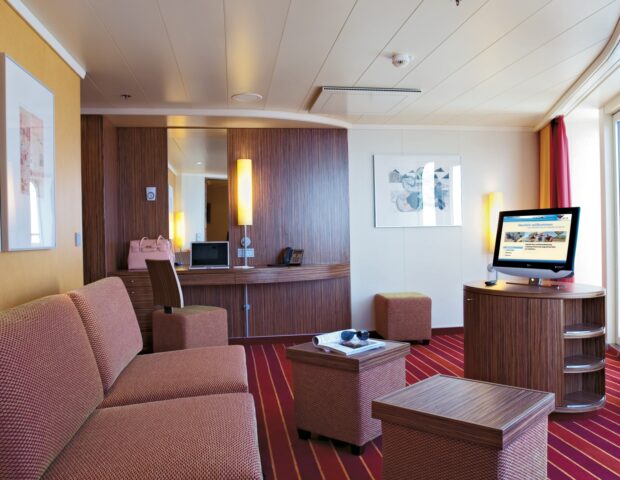 AIDAbella_AIDAluna_Deluxe_Suite