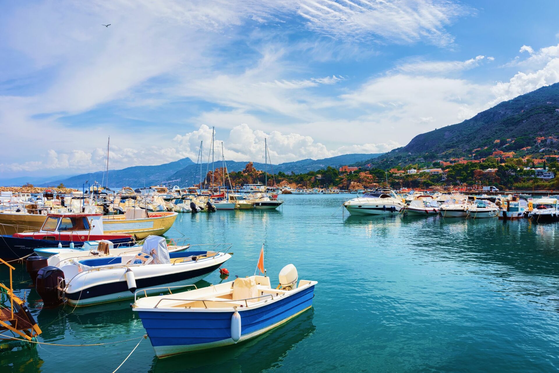 Hafen von Cefalu