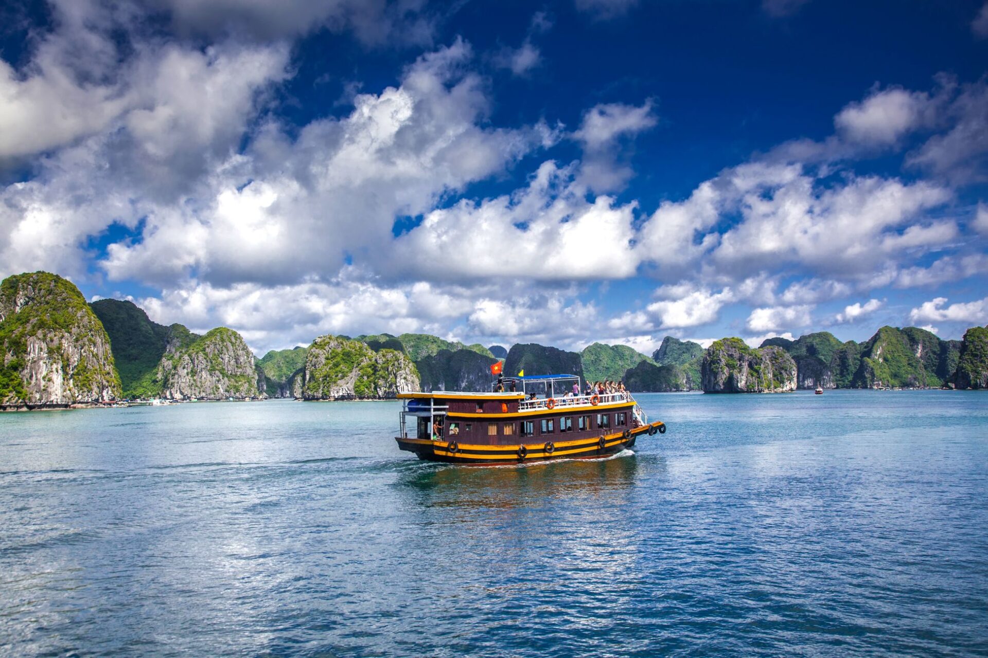 Halong Bucht, Bootstour