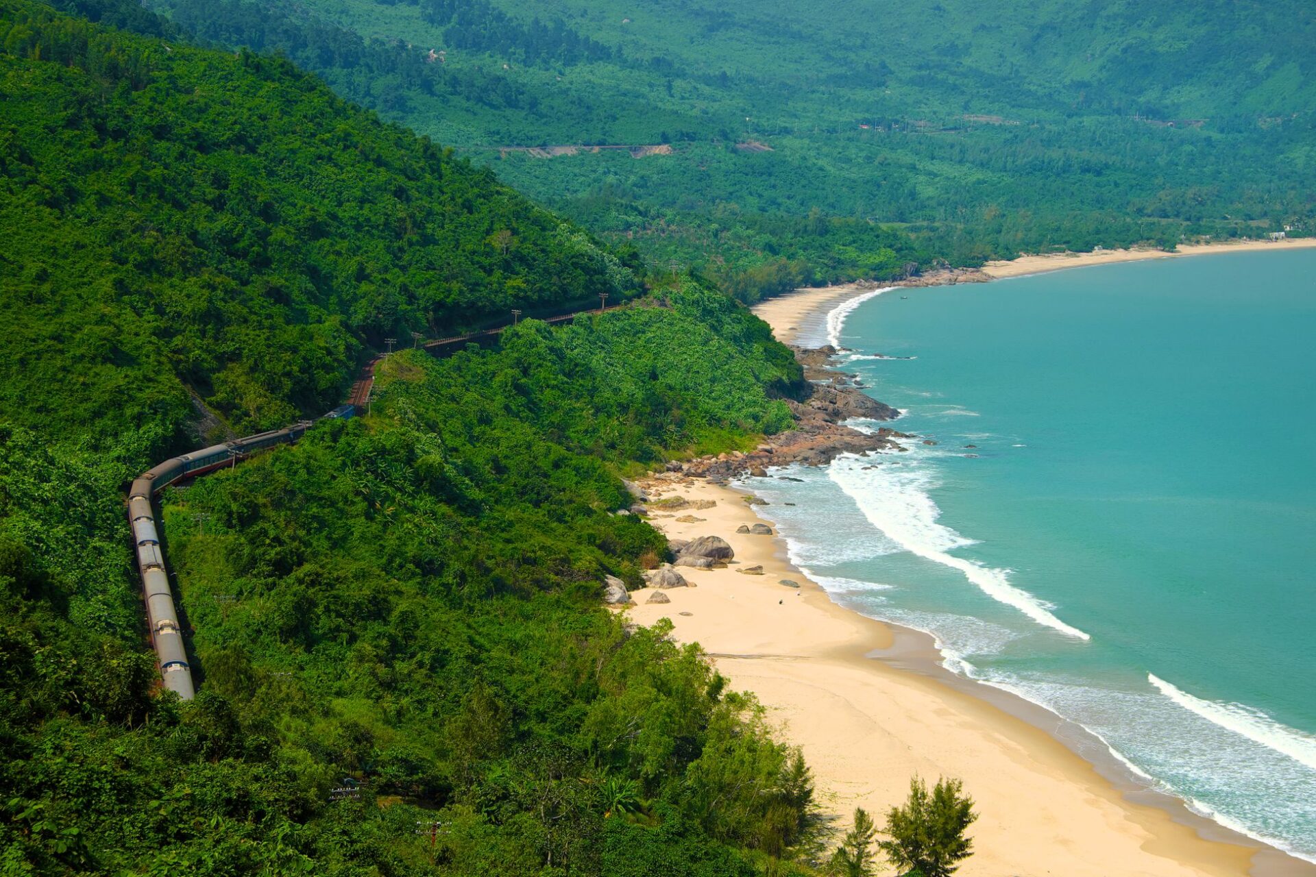 Lang Co Beach