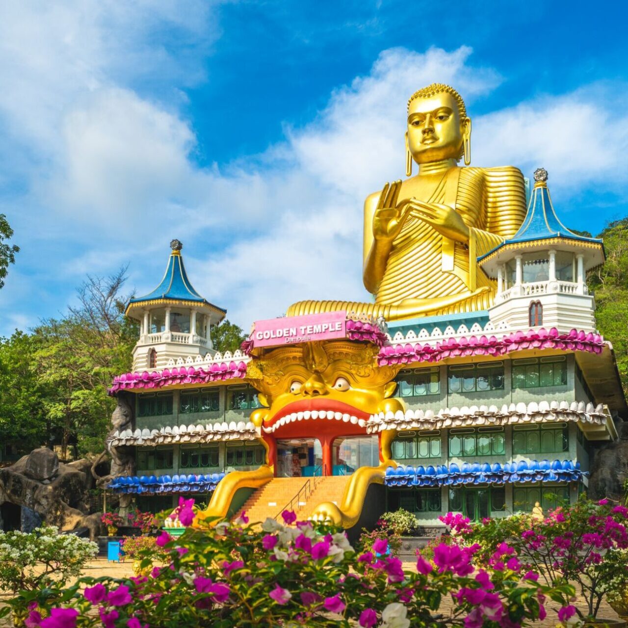 Dambulla Cave Temple (Golden Temple)