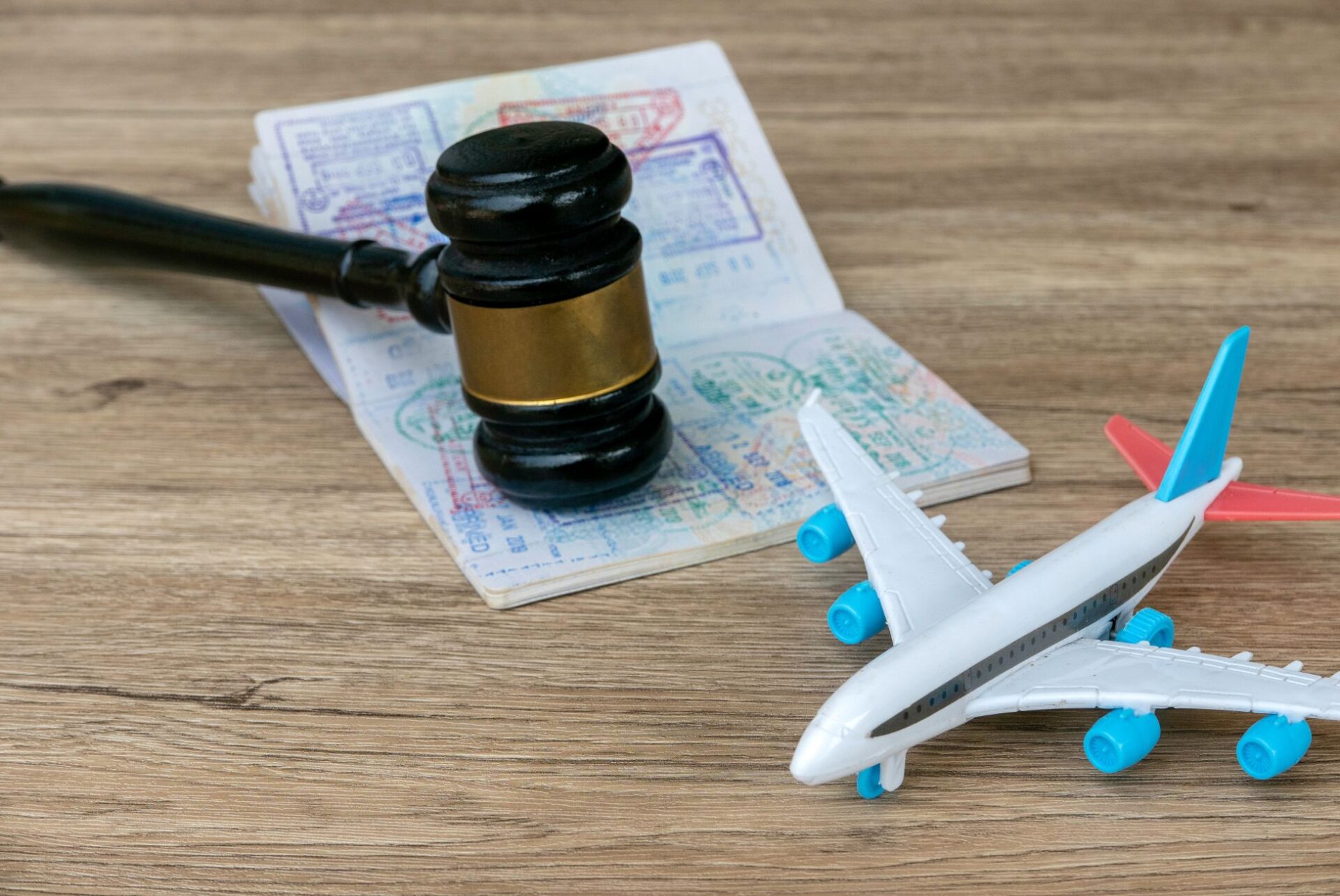 EU-Fluggastrechte & Reiseversicherung 2025