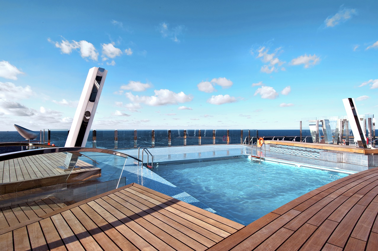 MSC-Divina-The-Garden-Pool