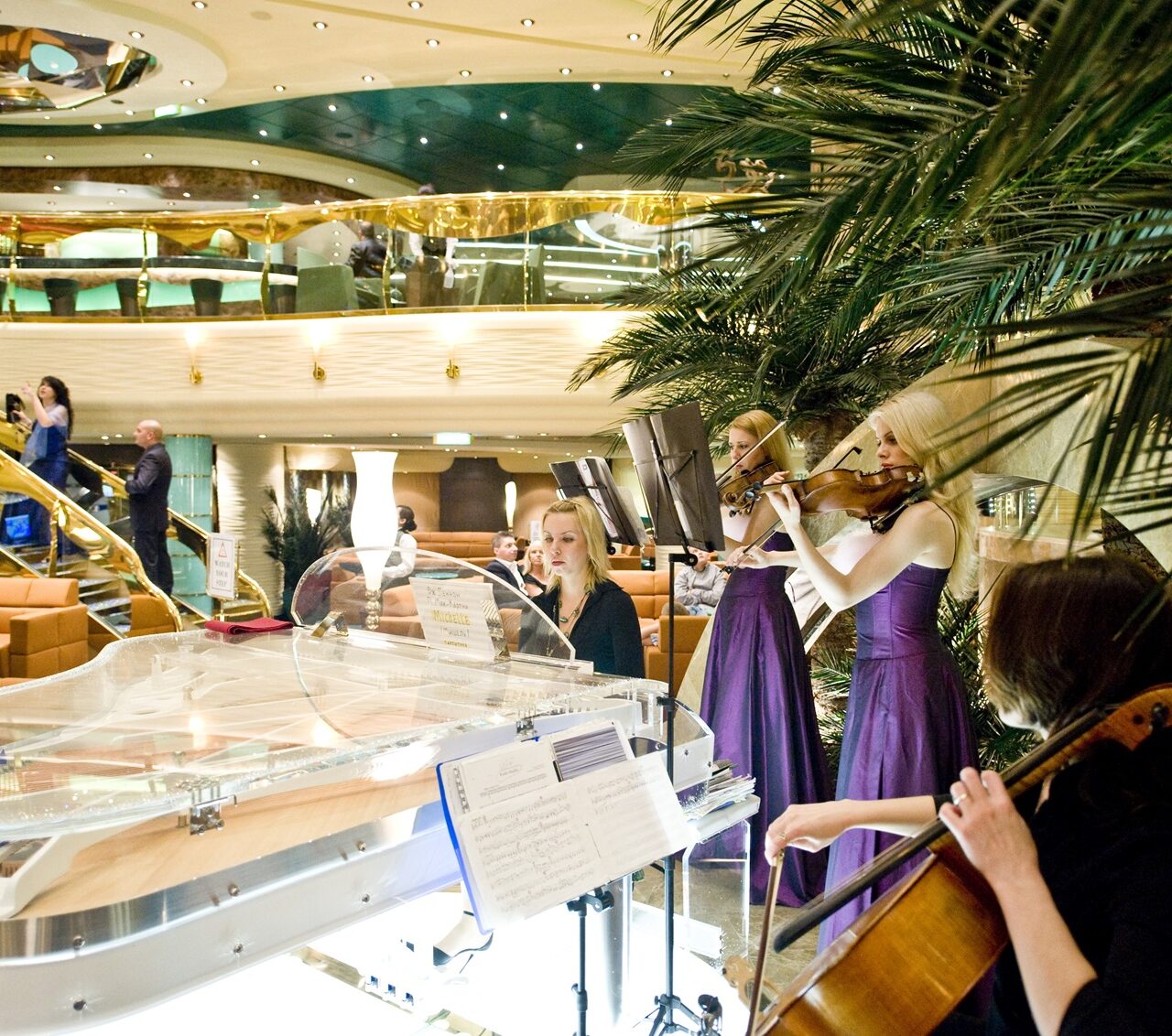 MSC-Fantasia-Entertainment