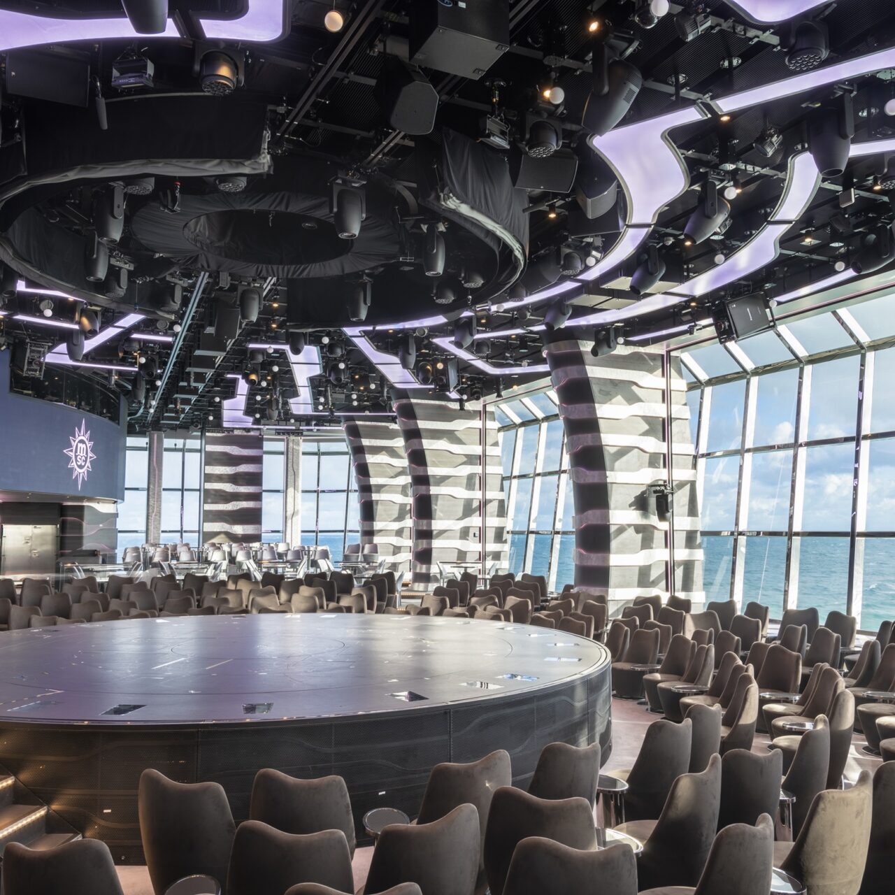 MSC Grandiosa, Carousel Lounge