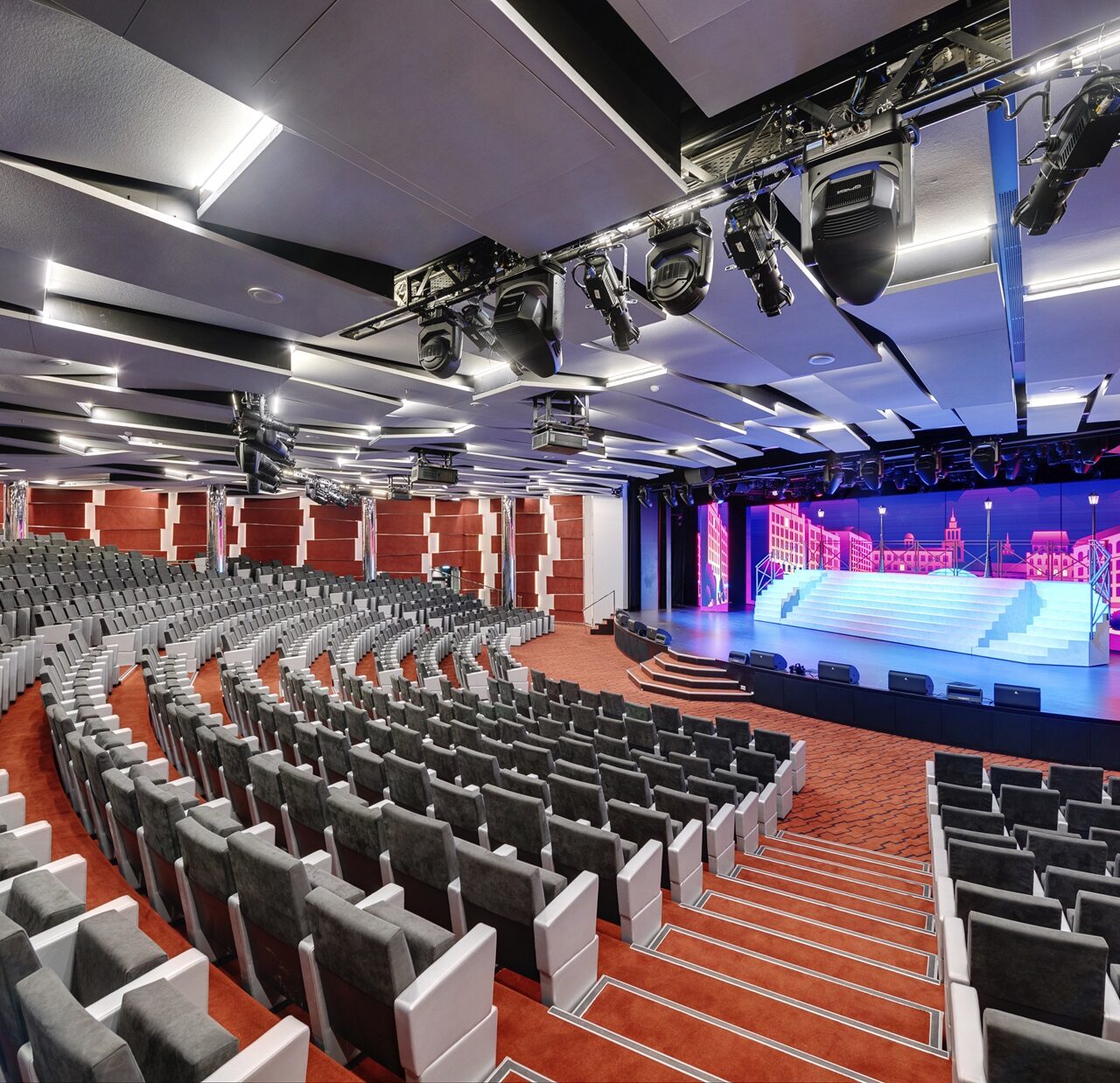 MSC Seaview, Odeon Theatre