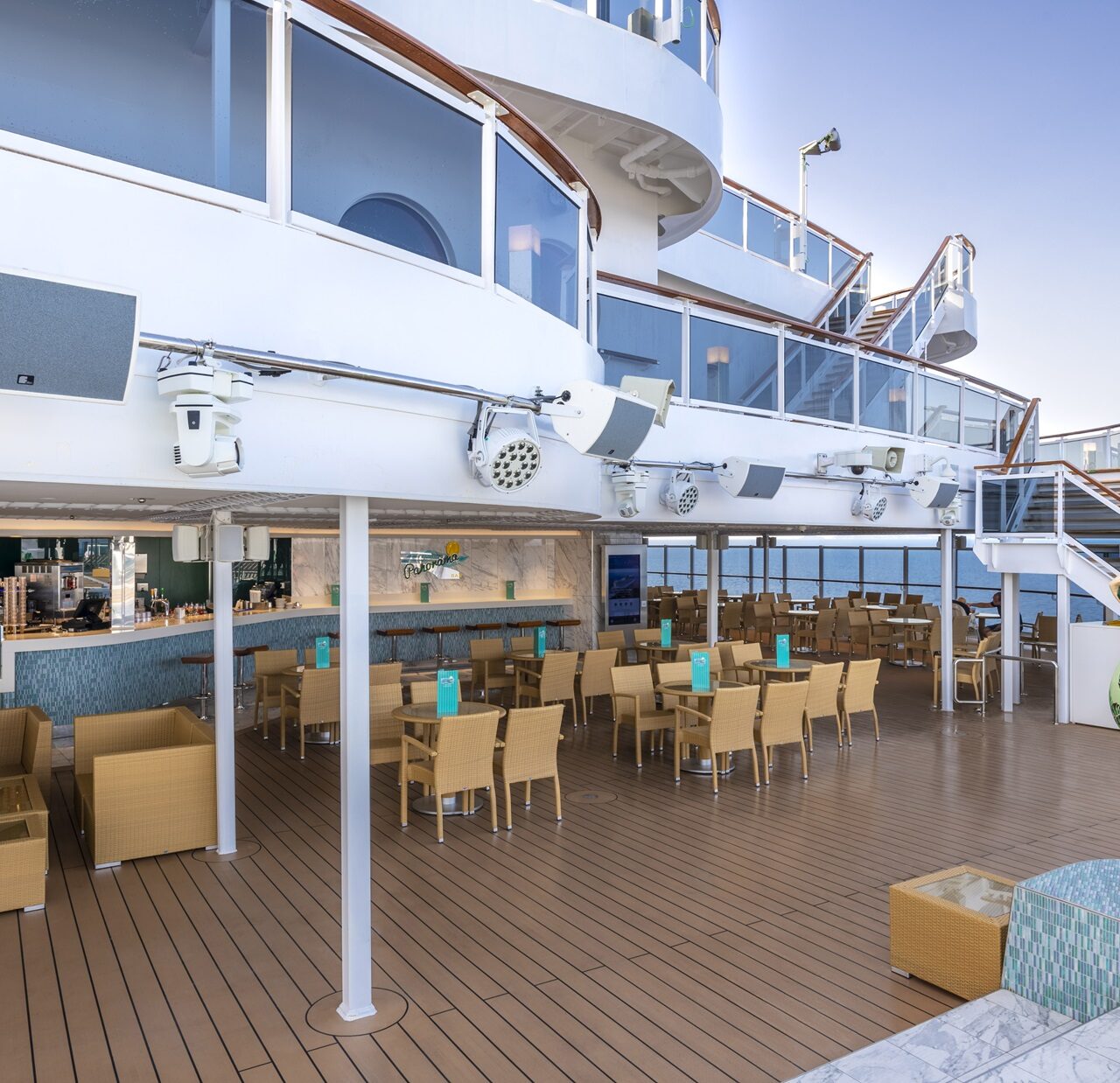 MSC Seaview, Panorama Bar