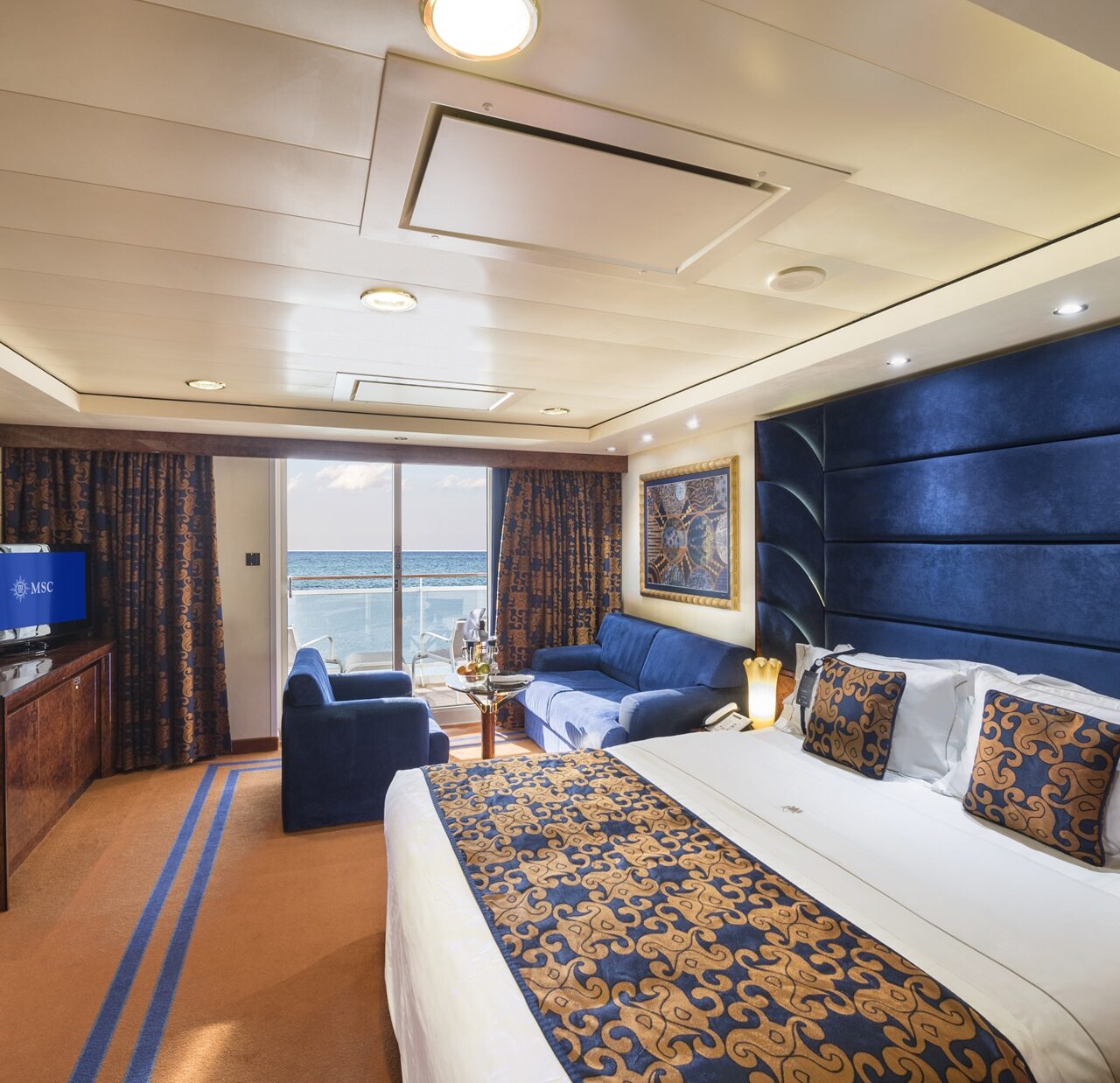MSC-Splendida-MSC-Yacht-Club-Deluxe-Grand-Suite