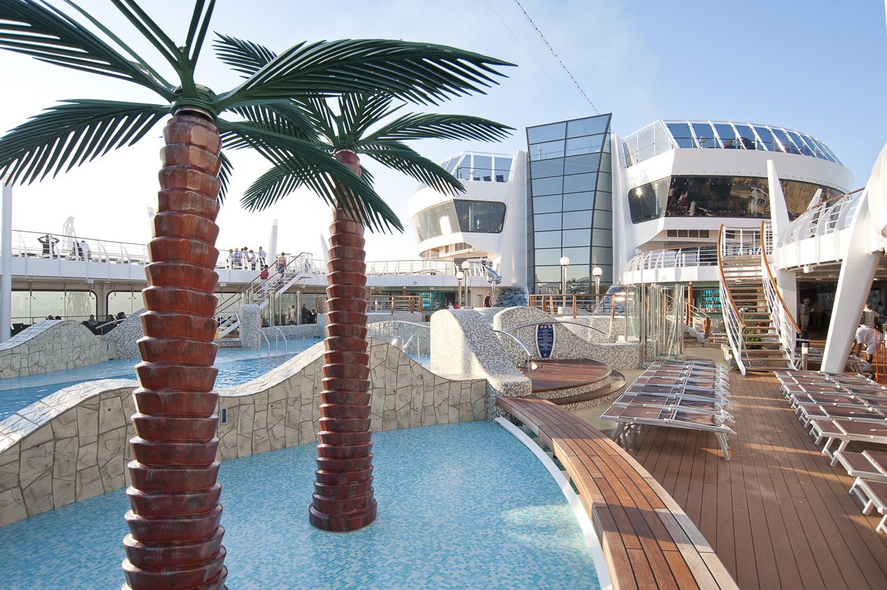 MSC-Splendida-Ship-Deck-Sun-Pool