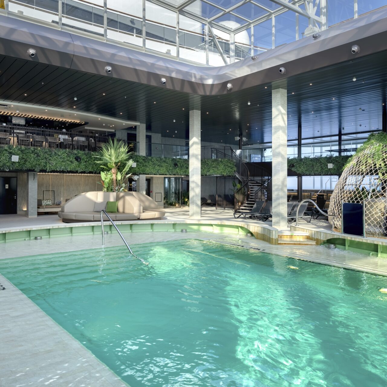 MSC World Europa, Botanic Garden Pool