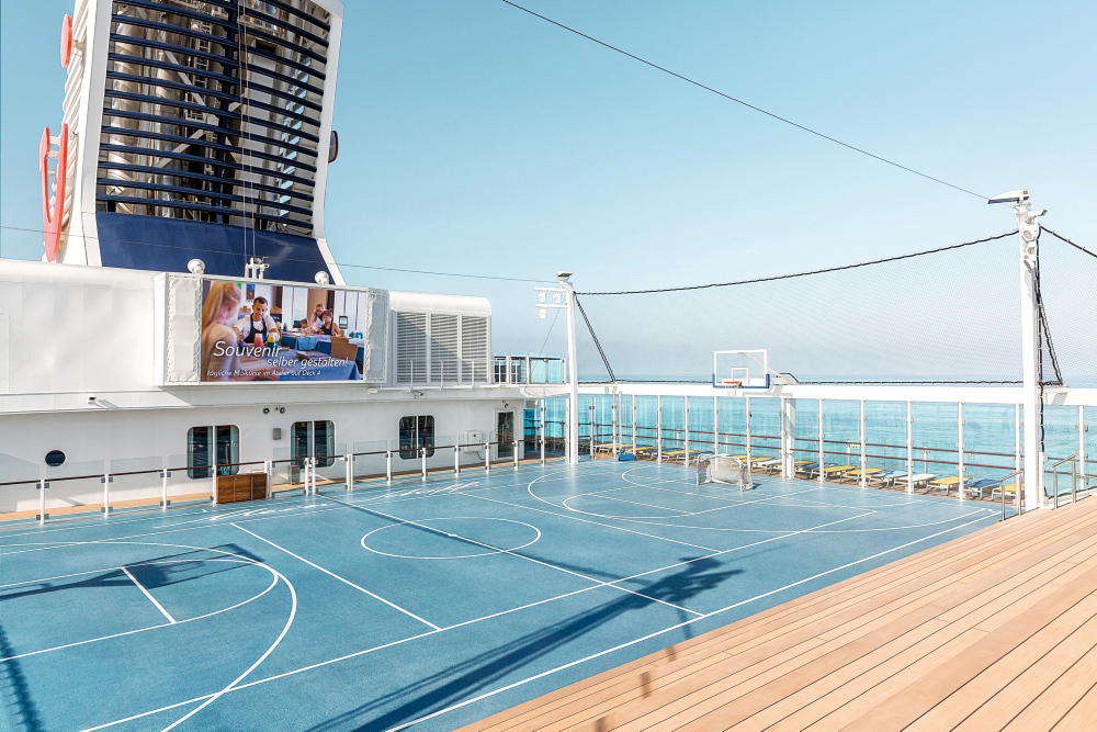Arena auf der Mein Schiff 4
