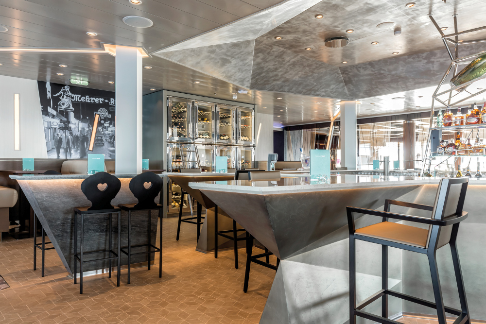 Diamant Bar auf der Mein Schiff 5