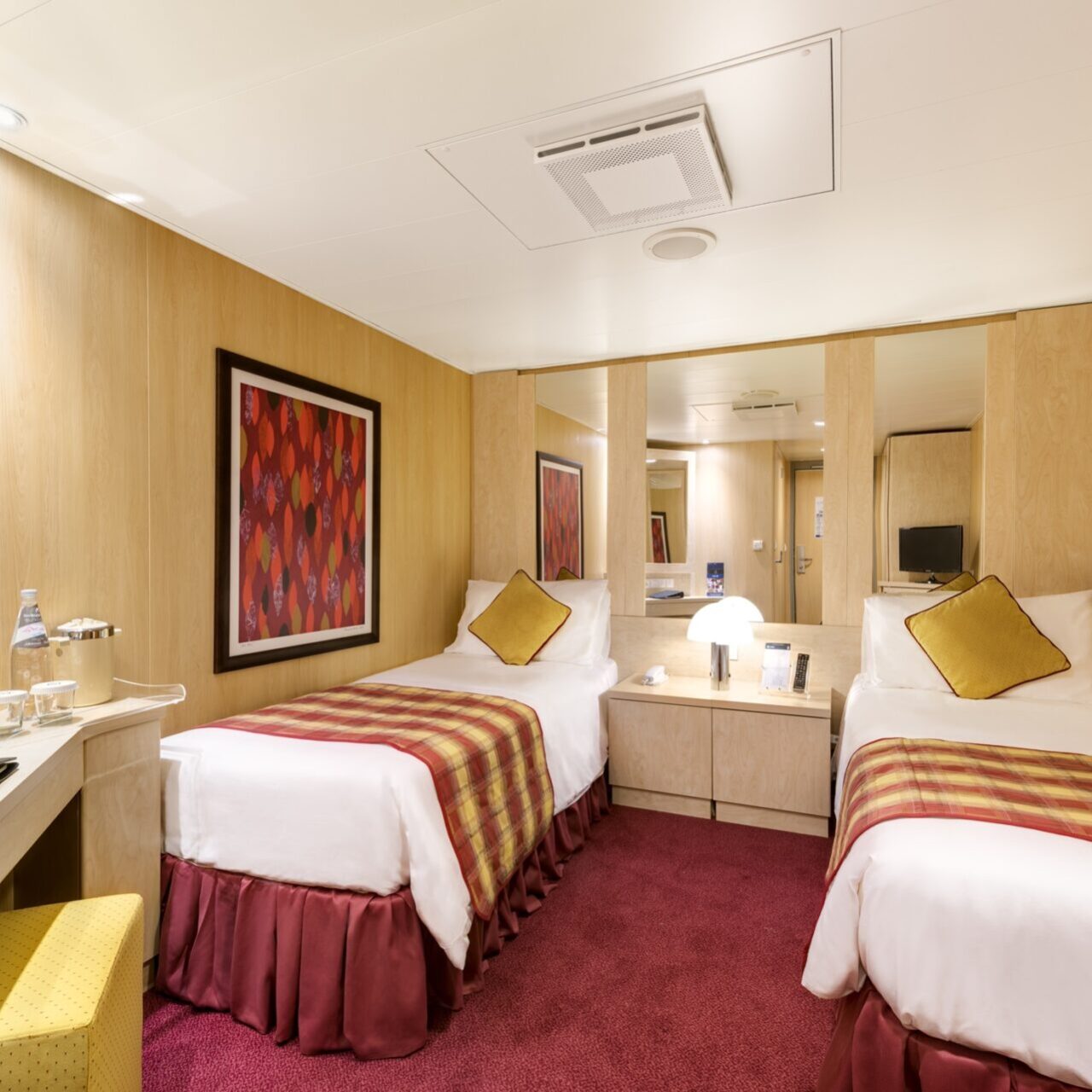 MSC Armonia, Inside cabin