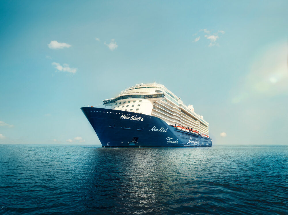 Mein Schiff 6 Schiffsmotiv Front