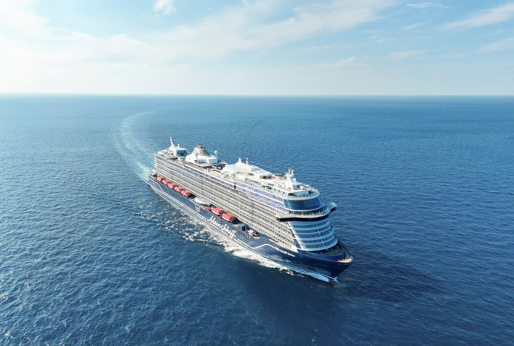Schiffsmotiv, Mein Schiff Relax, Drohnenaufnahme, TUI Cruises InTUItion-Klasse