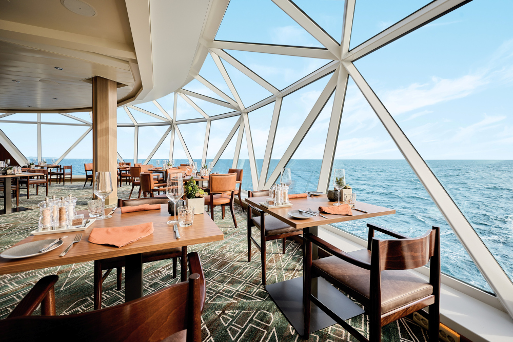 Spezialitätenrestaurant Surf & Turf auf der Mein Schiff 7