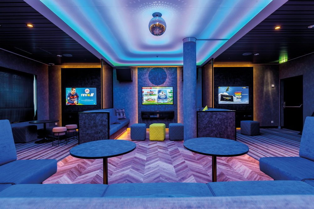 Sturmfrei - Teenslounge auf der Mein Schiff 5